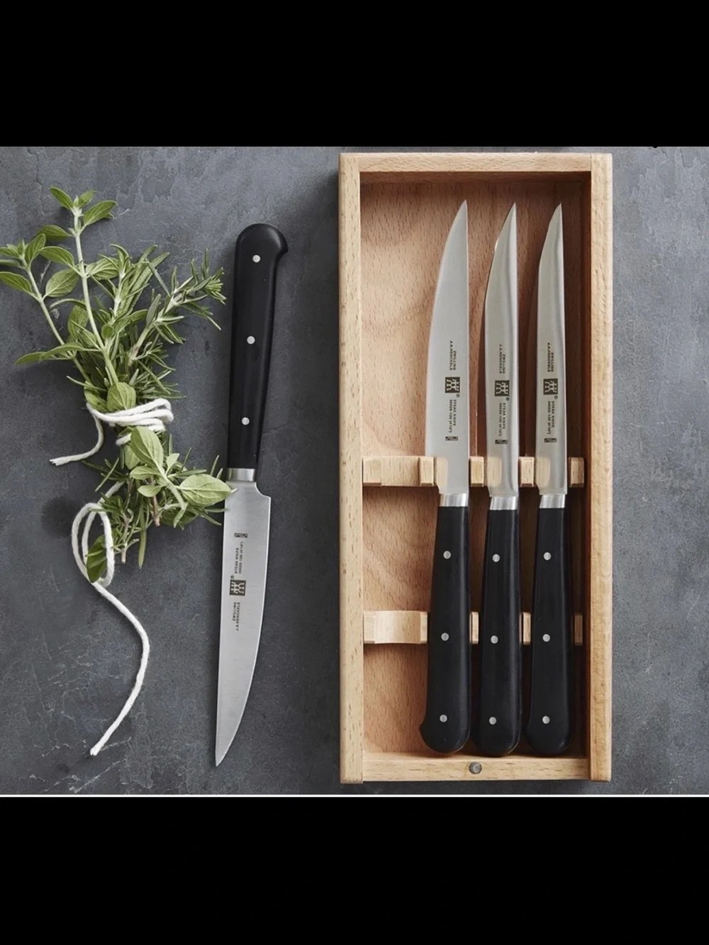 New ZWILLING J.A. Henckels Porterhouse Steak Knife Boxed Set Stainless Blades Bl